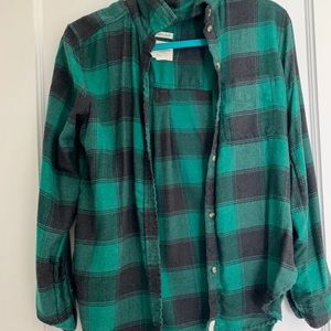 American Eagle Boyfriend Fit Green Black Flannel